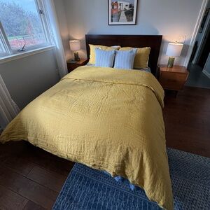 Queen/Full size linen duvet cover (no insert) and 2 pillow shams